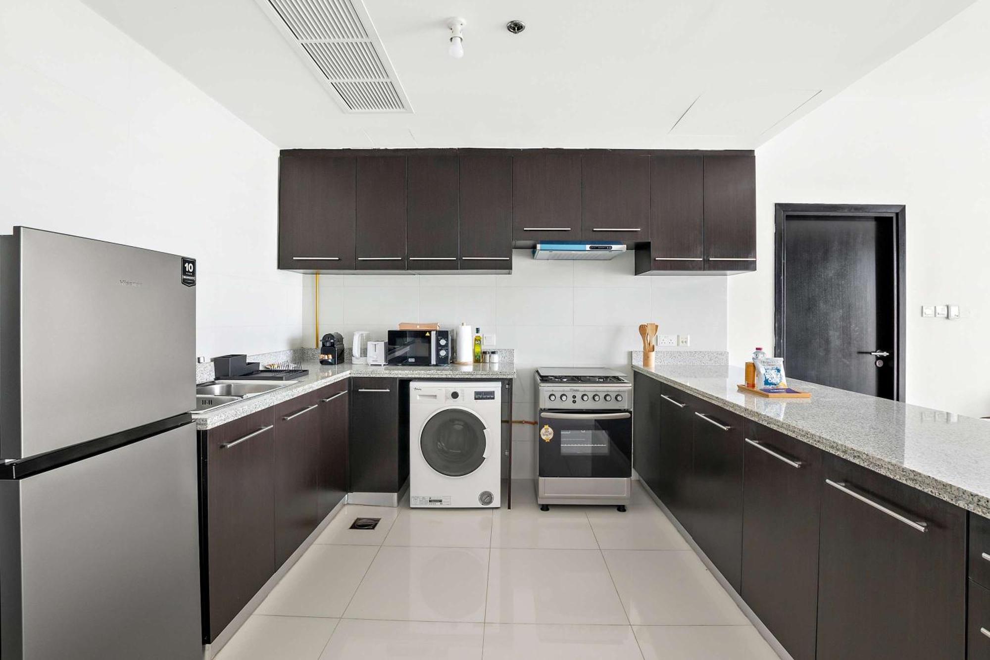 Silkhaus Amazing 1 Bdr Al Fay Park Nearby Apartment