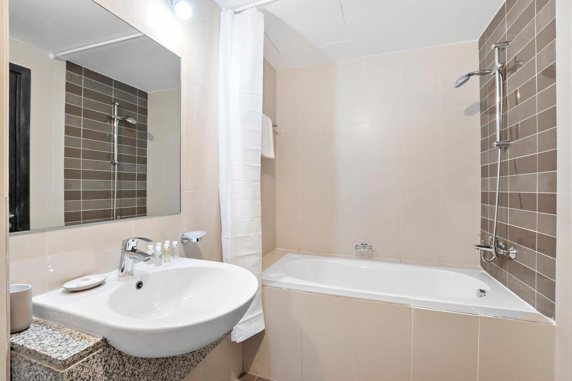 Apartment Silkhaus Amazing 1 Bdr Al Fay Park Nearby Abu Dhabi
